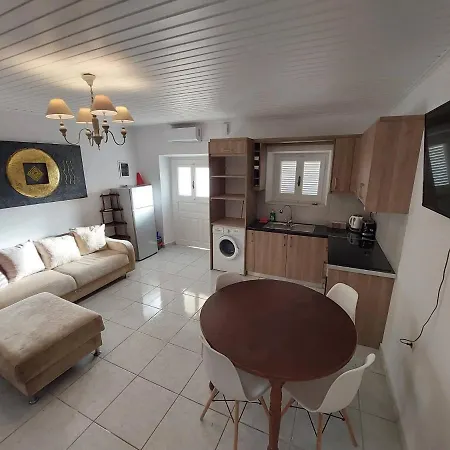 Alegria House 150m From The Beach Apartment *