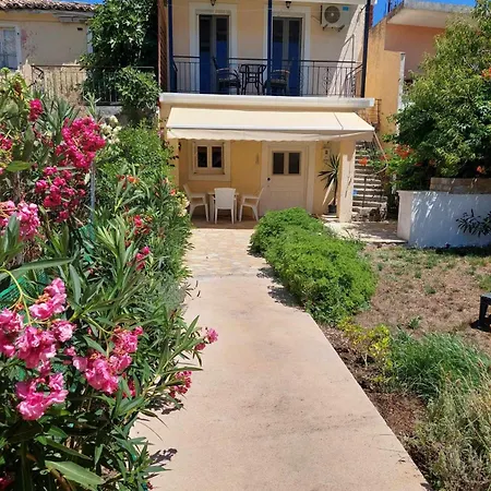 Apartment Alegria House 150m From The Beach